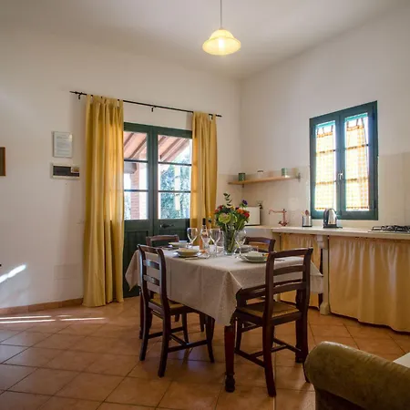 Le Debbiare-12 By Interhome